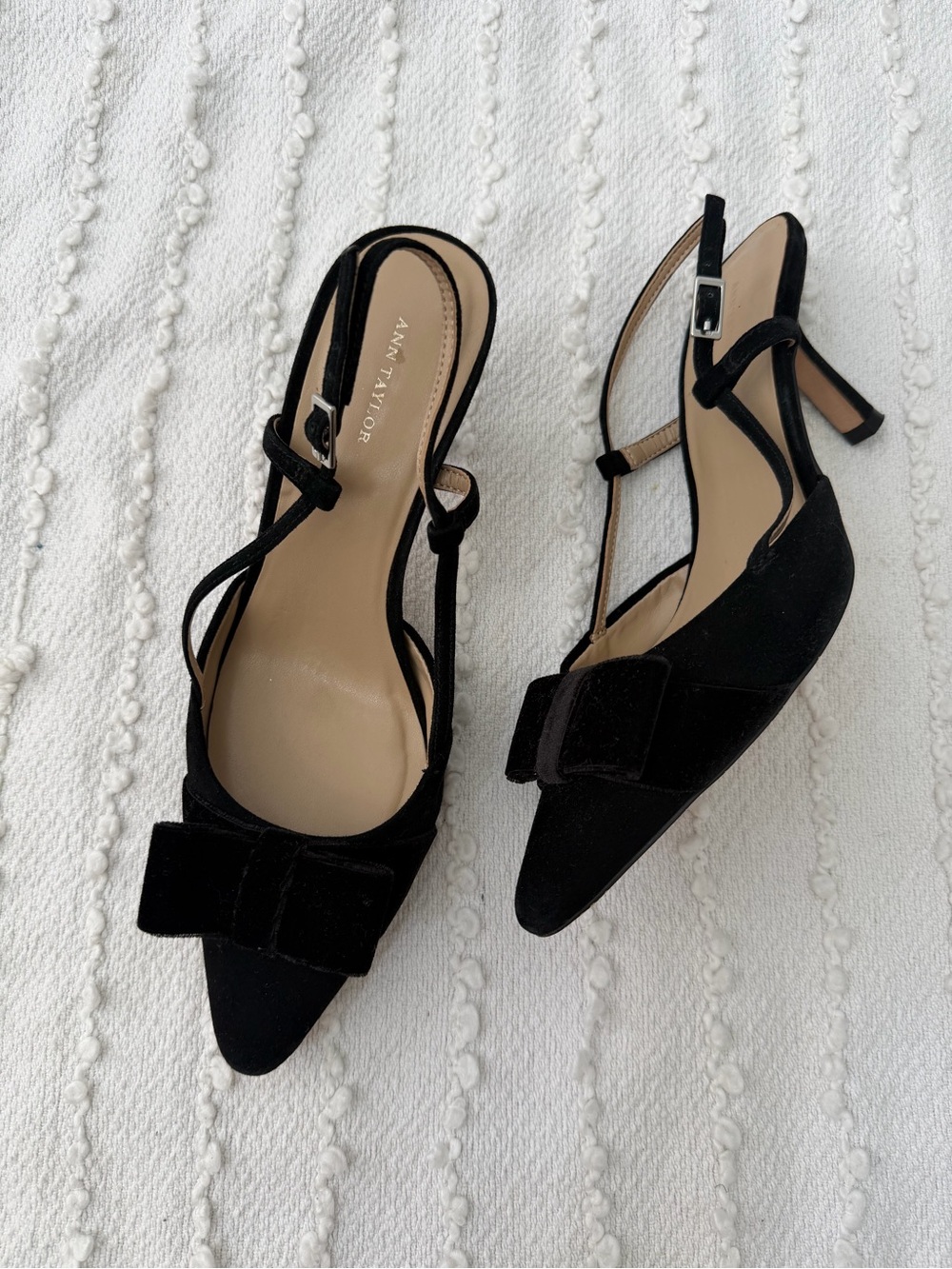 Ann Taylor Black Pointed Bow Slingback Heels
